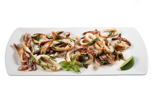 КАЛМАРИ НА ПЛОЧА